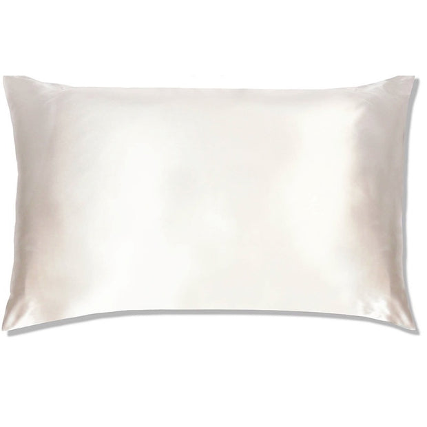 High-quality 22 Momme silk pillowcases to reduce hair breakage and improve sleep